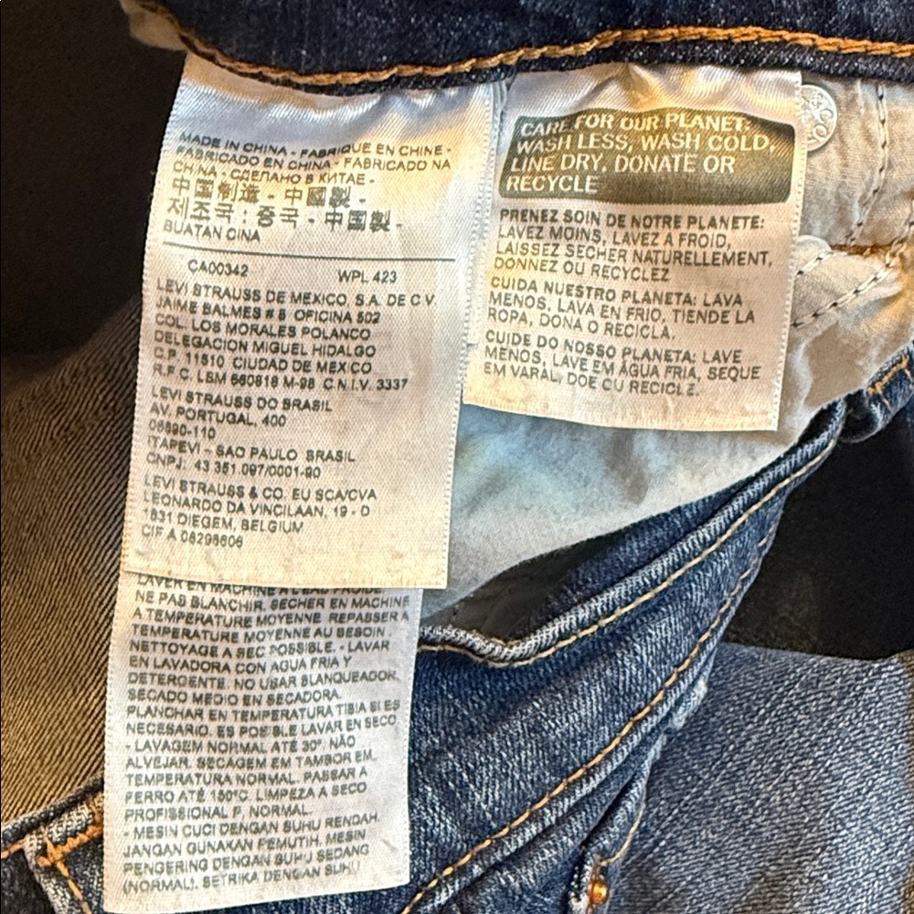 Levi’s Boyfriend Jeans Size 29 Cropped Straight Leg Mid Rise Stretch - Picture 7 of 14